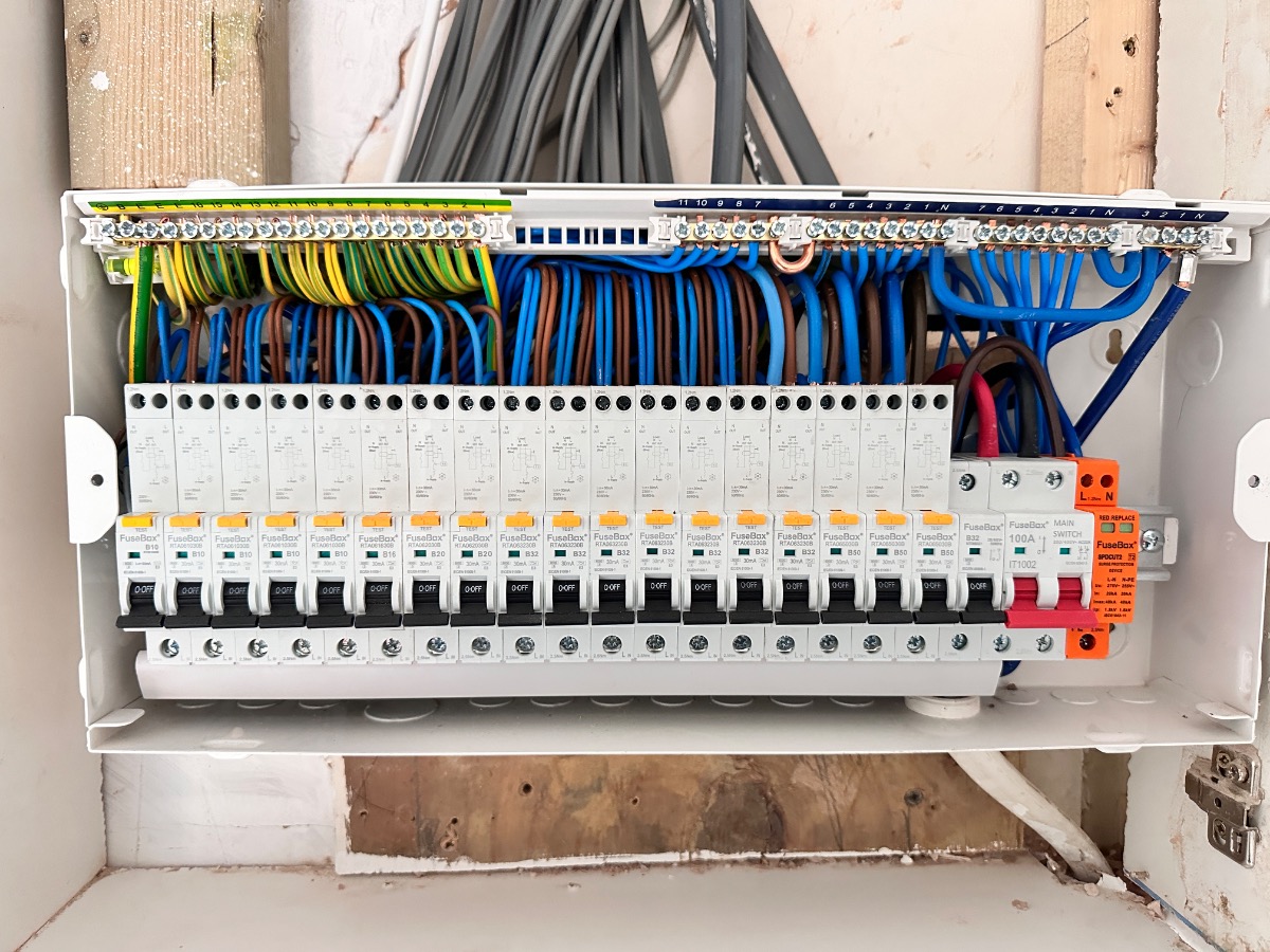 Electrician: Image 18